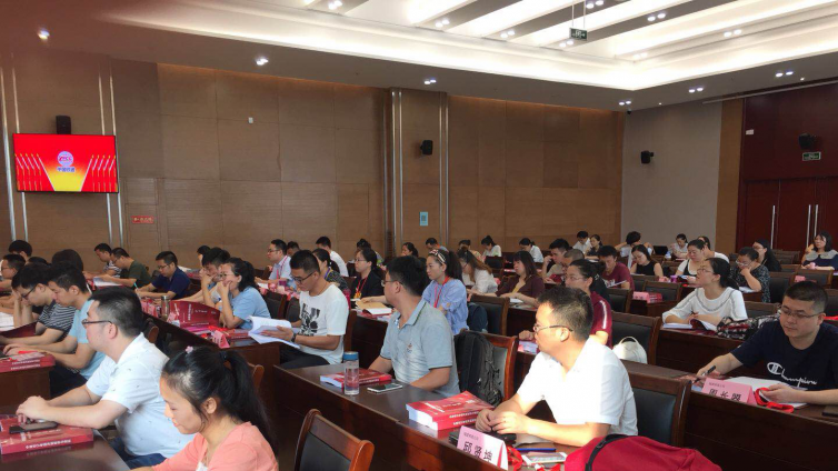 中鐵城建集團有限公司與中鐵二十五局集團第三工程有限公司中級沖刺班順利結(jié)營